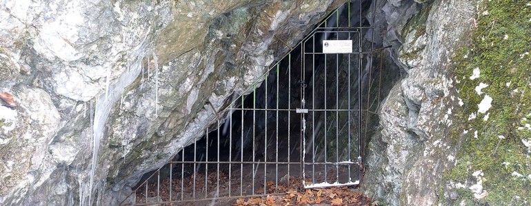 Uzamčení jeskyně Podkova